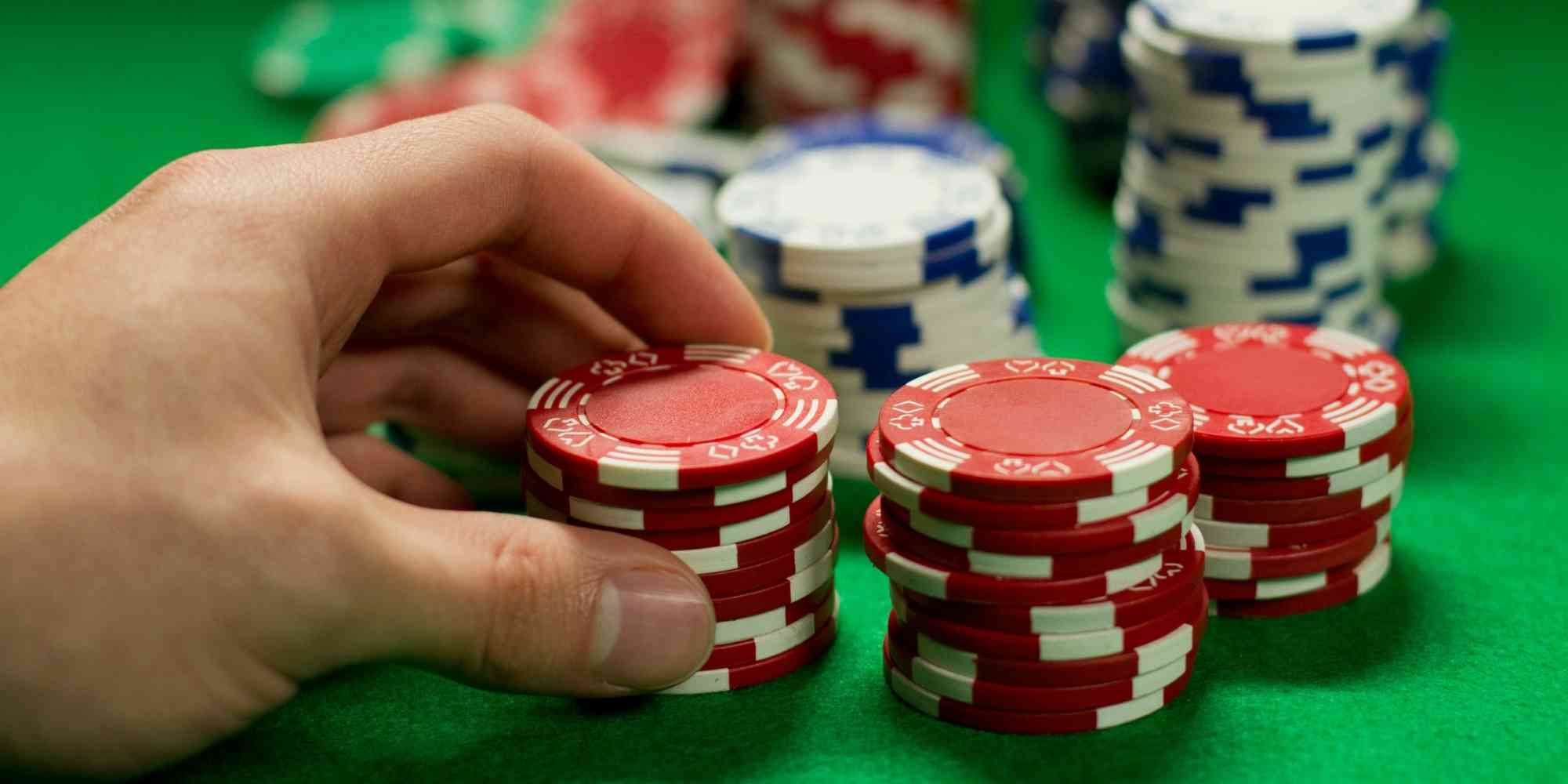 Pot Poker là gì? Làm thế nào để giành được Pot trong chơi Poker - Top88 Club - Game Casino Đổi Thưởng